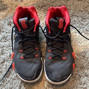 Nike Kyrie 4